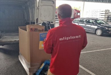 Zbiórka odzieży w Aliplast