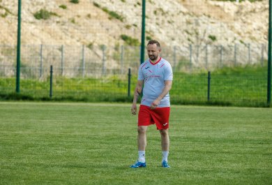 Damian na boisku